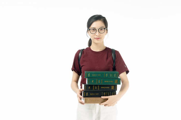 南江县德才实验学校学校风景怎么样？